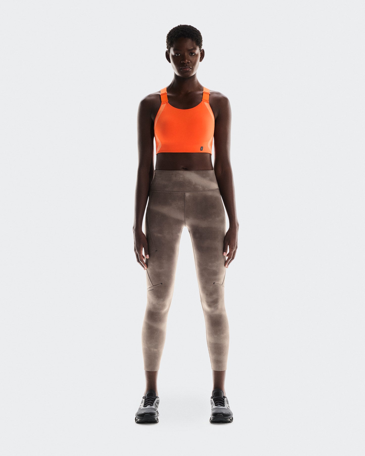 Performance Tight 7/8 AOP